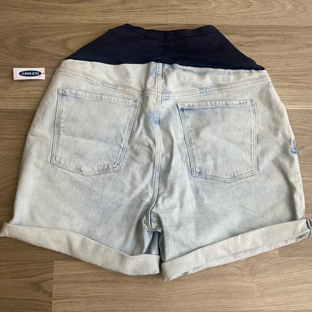 Maternity Shorts - Picture 10 of 15